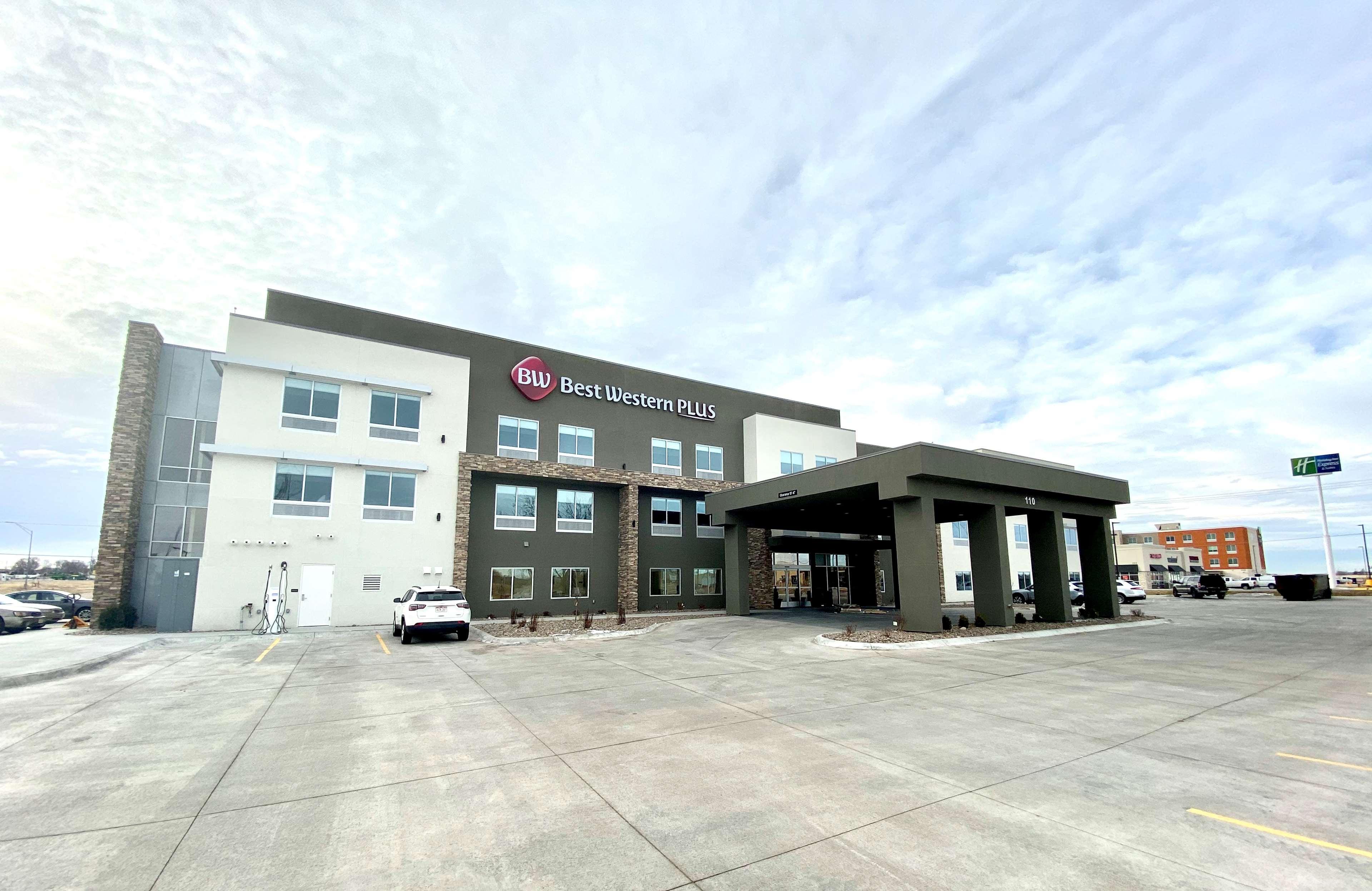 Best Western Plus Ogallala Inn Exterior photo
