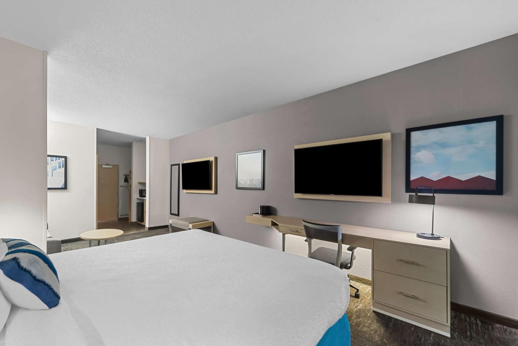 Best Western Plus Ogallala Inn Exterior photo